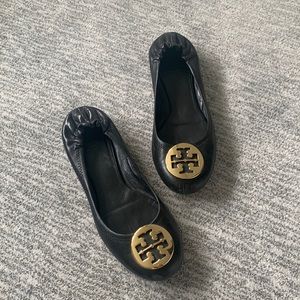 TORY BURCH // Classic Black Reva Flats